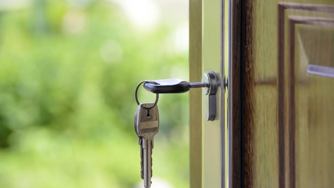 Can a Landlord Have a Spare Key?